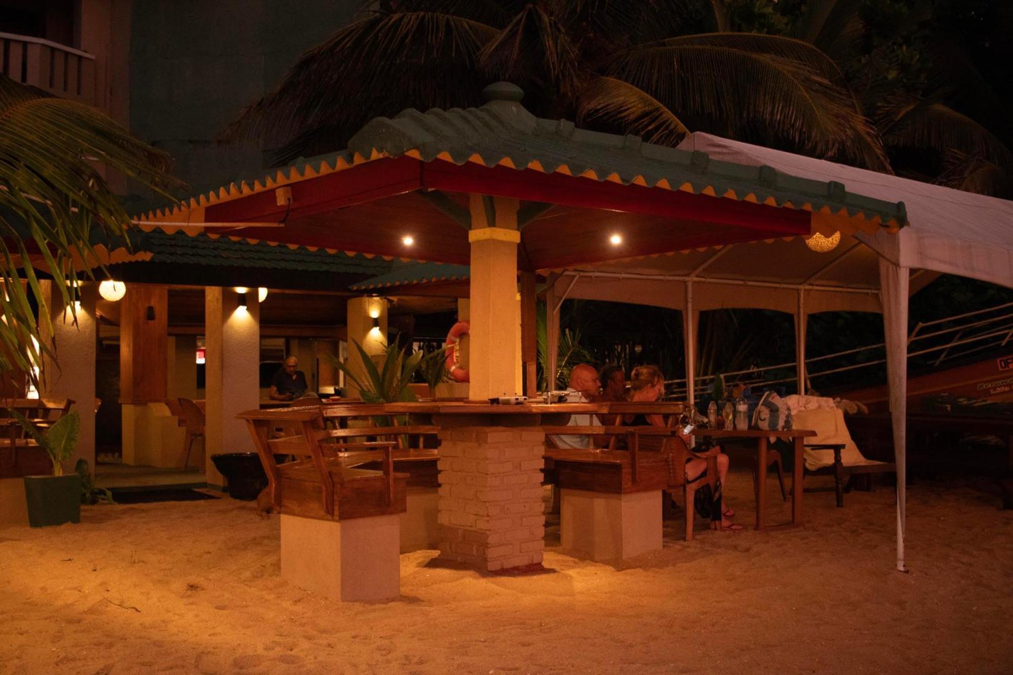 Hotel Coconut Bar Sea Lodge Beruwala Buitenkant foto