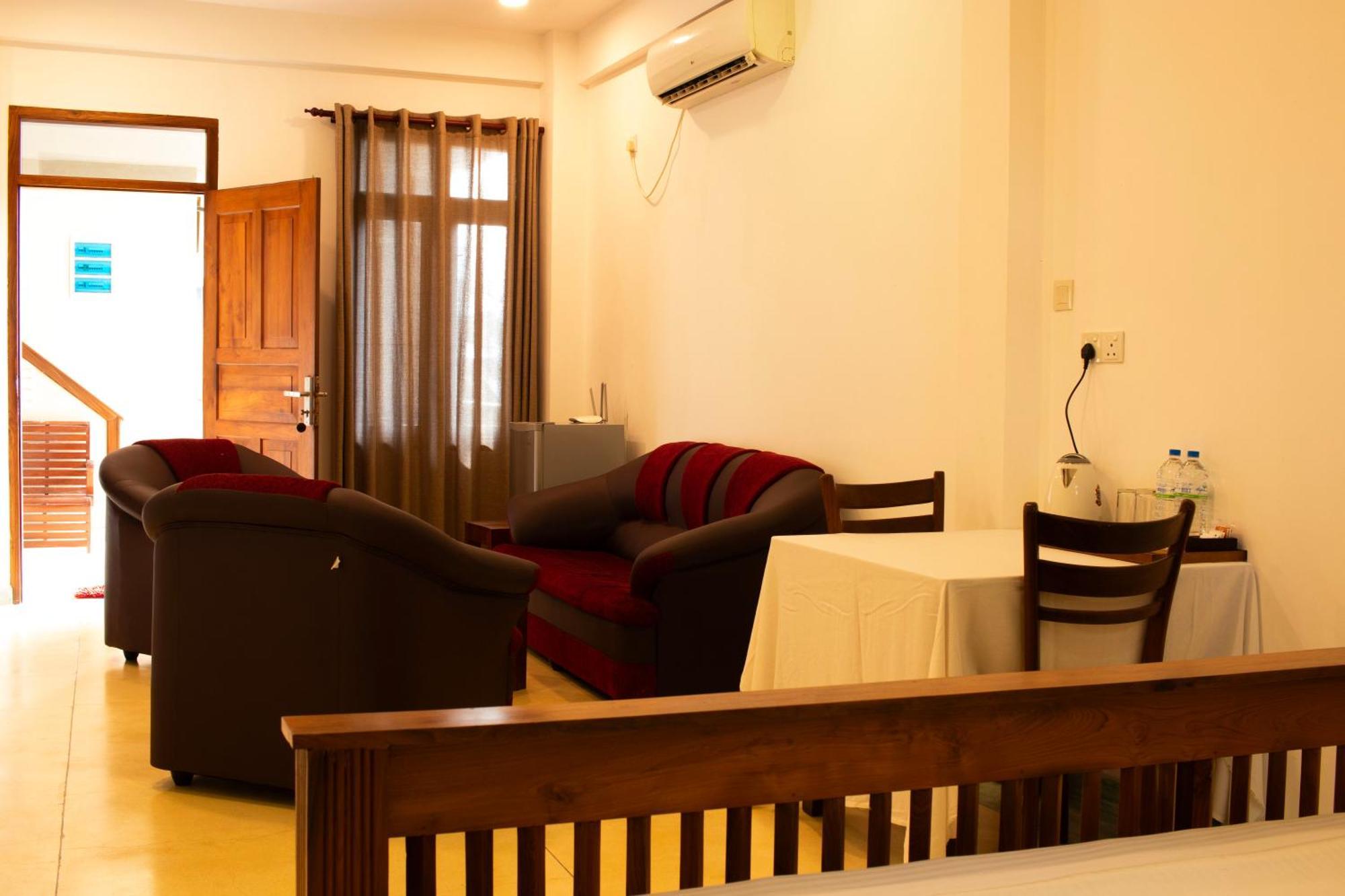 Hotel Coconut Bar Sea Lodge Beruwala Buitenkant foto