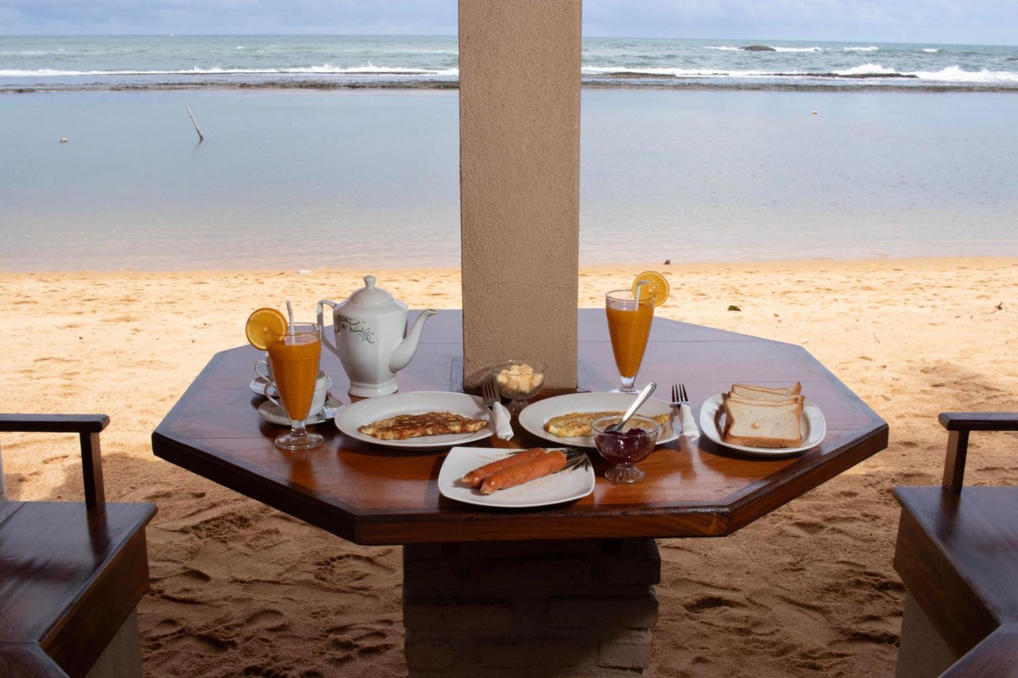 Hotel Coconut Bar Sea Lodge Beruwala Buitenkant foto